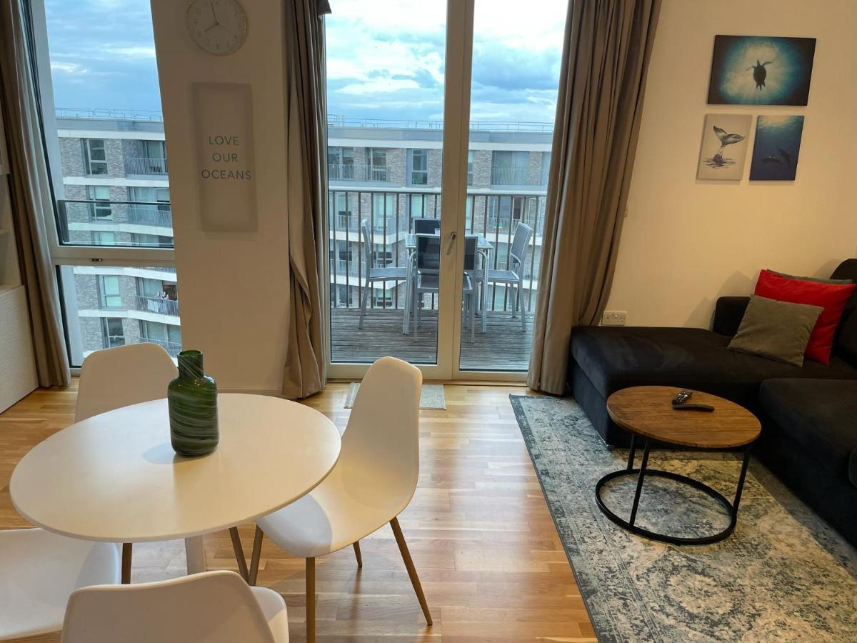 Luxury En-Suite Room Olympic Village In Shared Apartment London Exterior foto